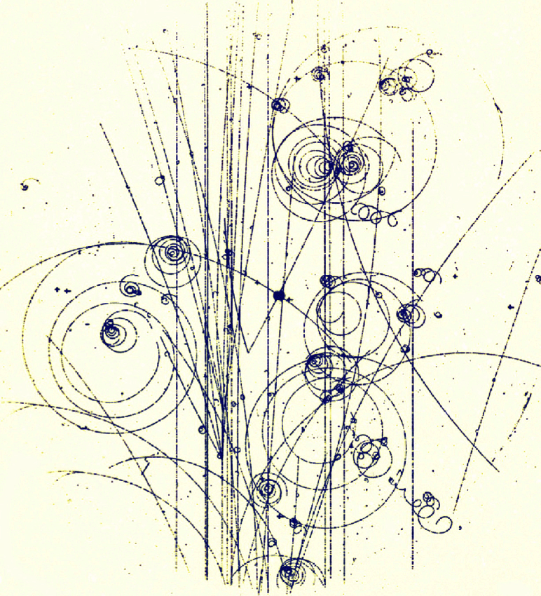 S_Trajectories-in-a-Cloud-Chamber-the-core-evidence-for-the-local-particle-nature-of